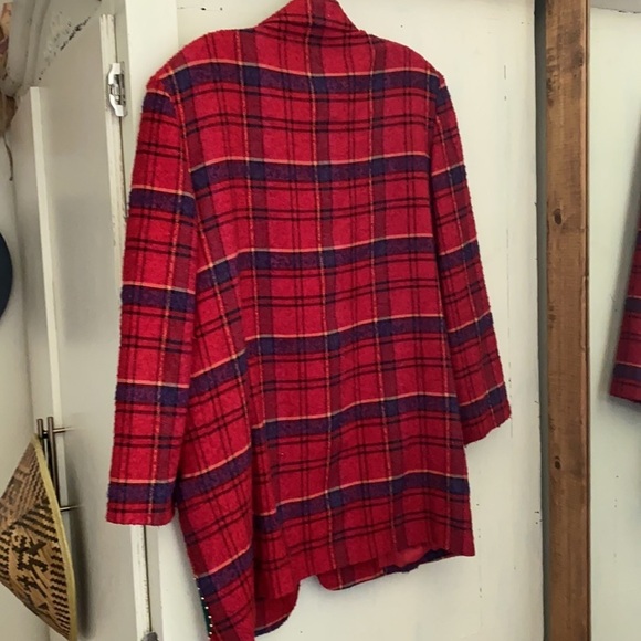 Adam Douglas for Andrianna Papell - Picture 3 of 5